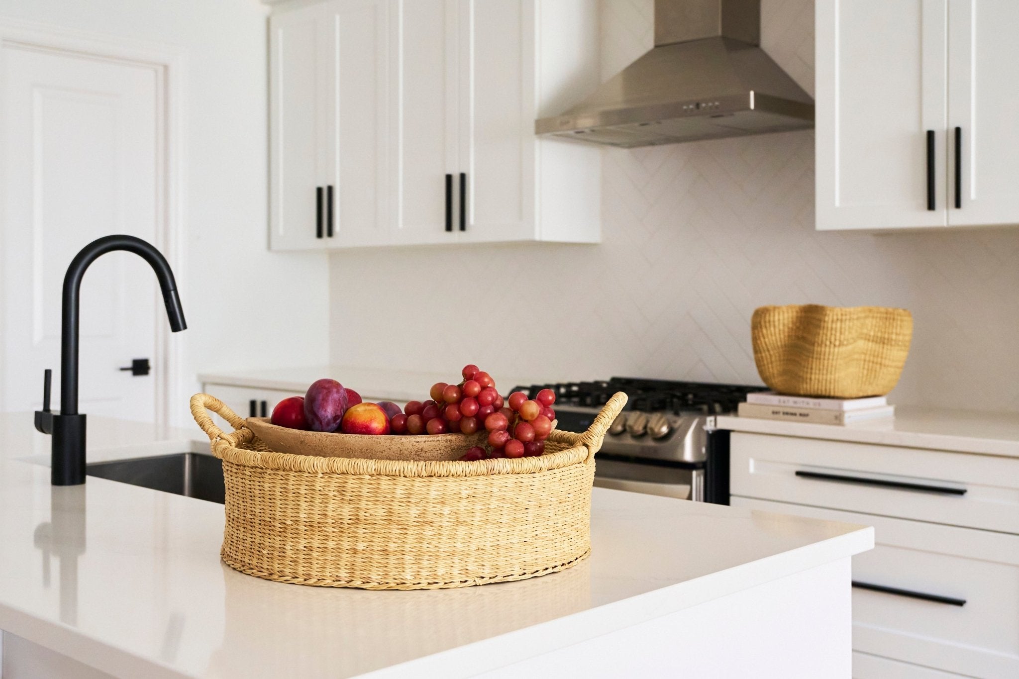 premium essentials woven pant